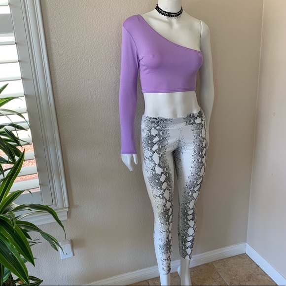 5 ⭐️ 🆕 Rebel - Snake Print High Waisted Leggings - Picture 6 of 8